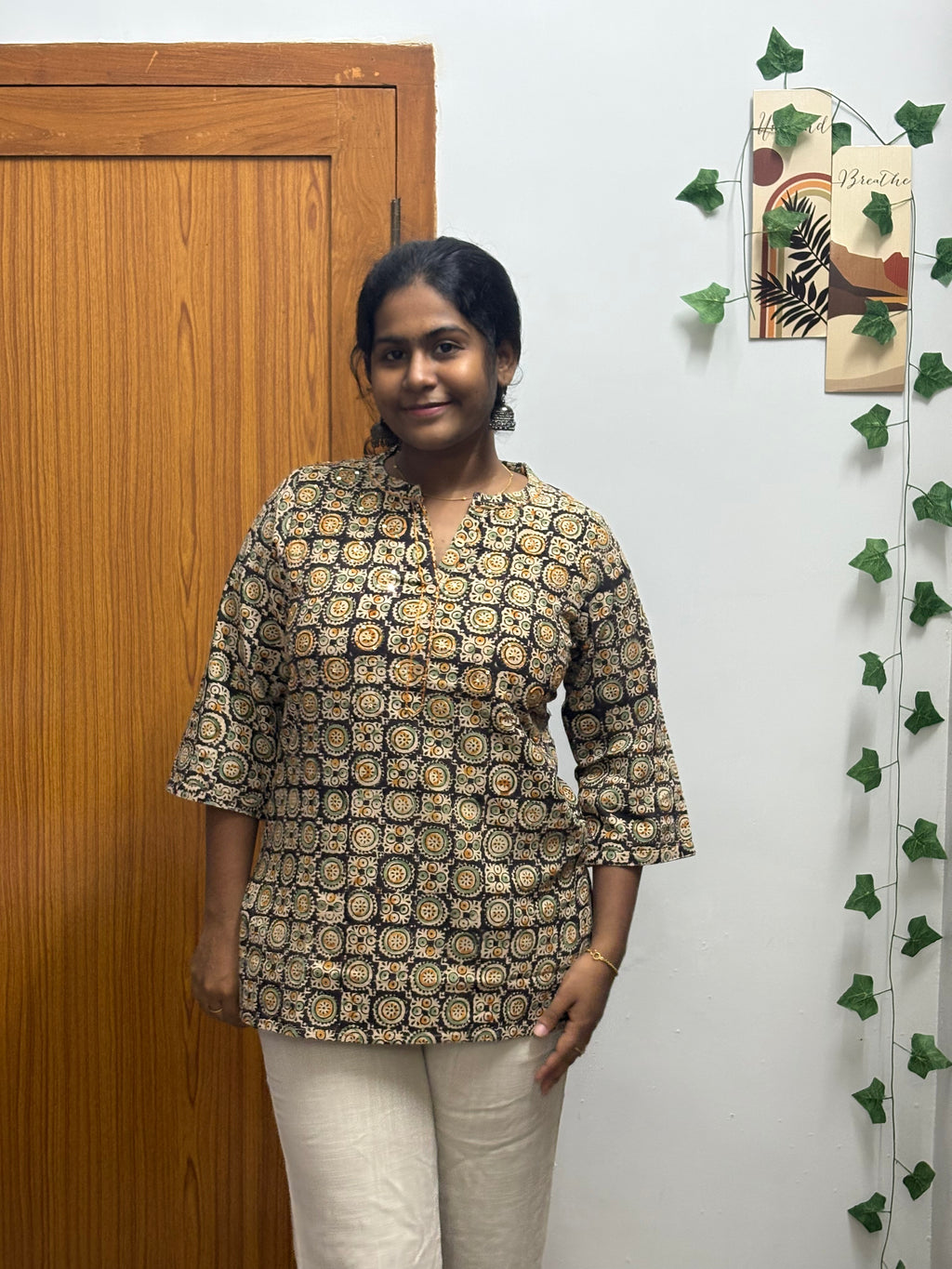 Sandal butta short top