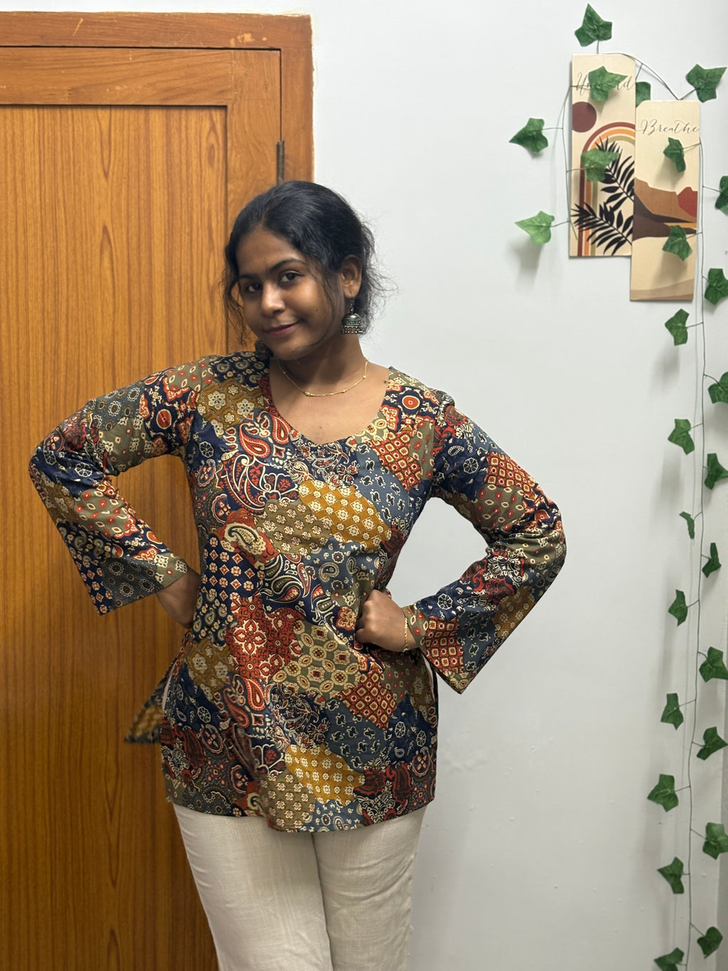 Patch work feel short top