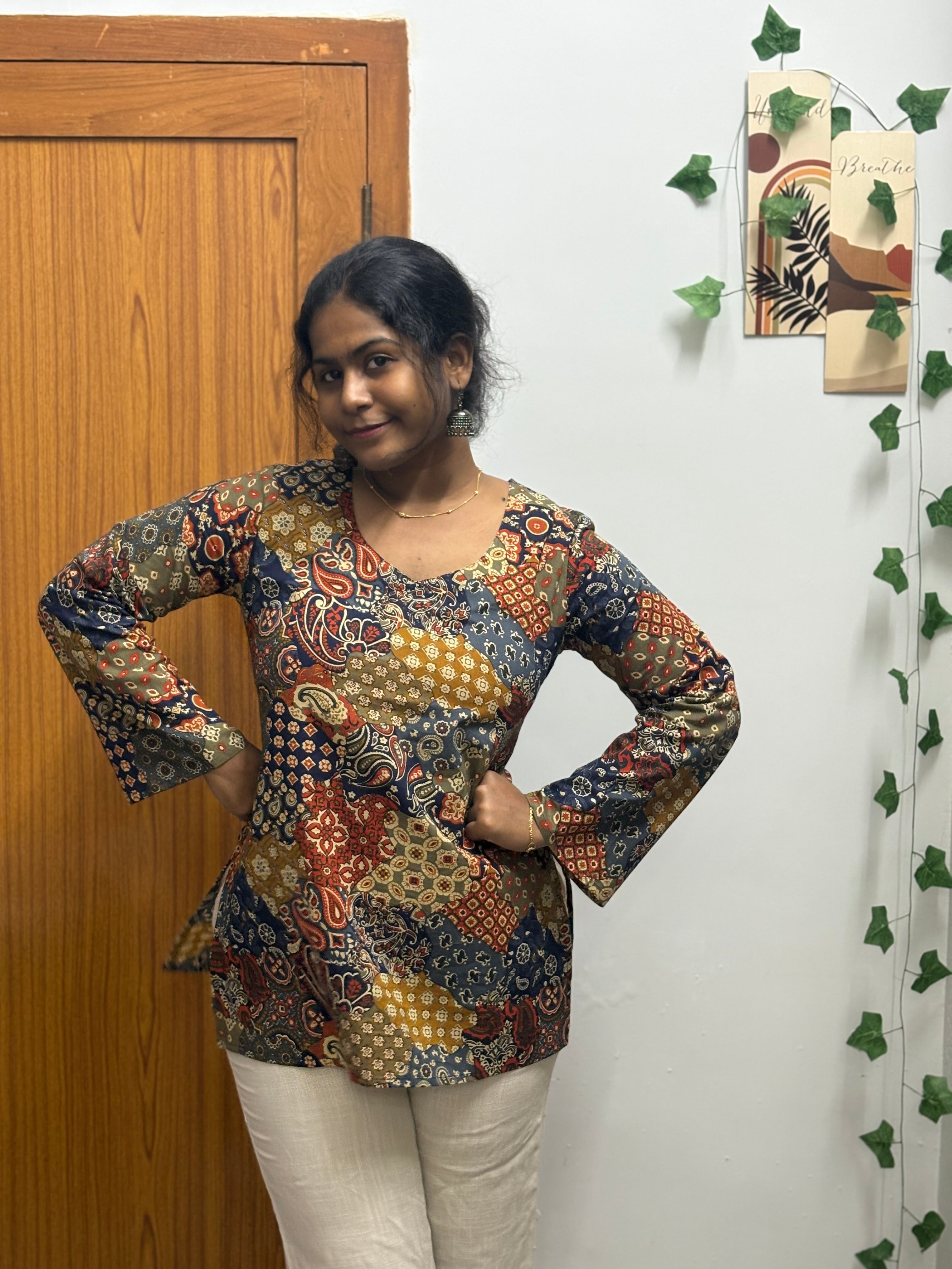 Patch work feel short top