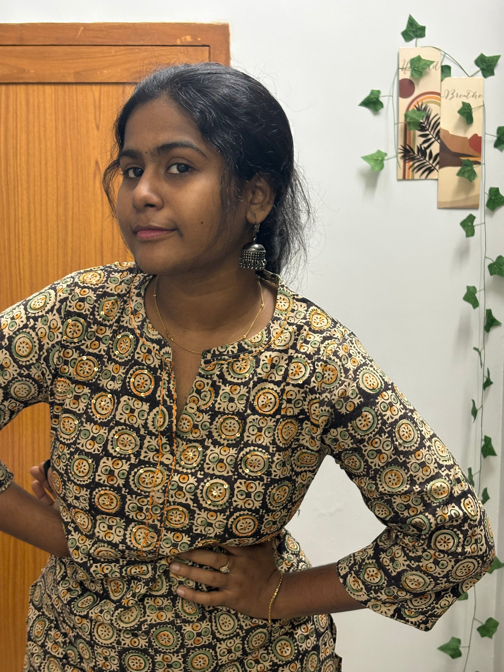 Sandal butta short top