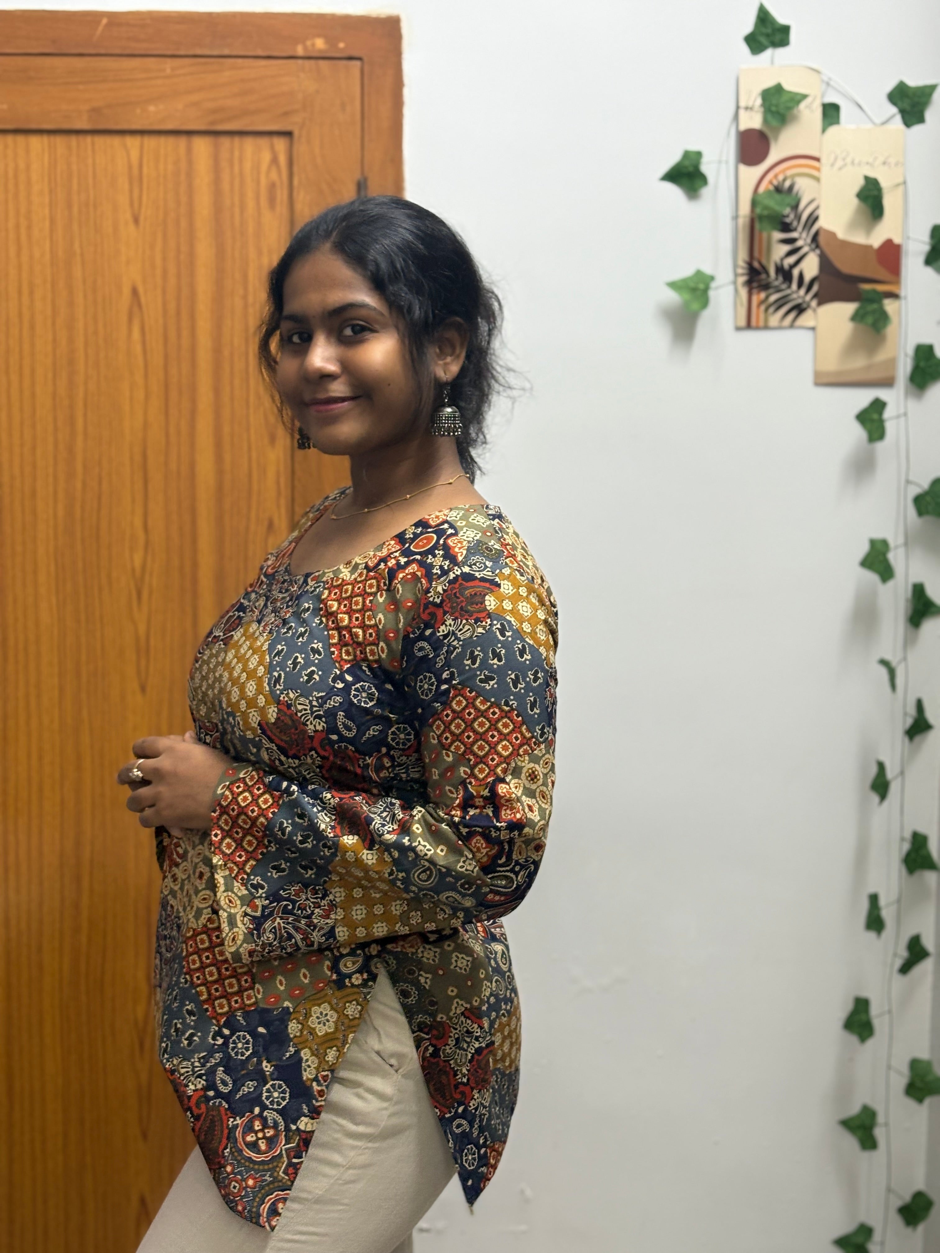 Patch work feel short top