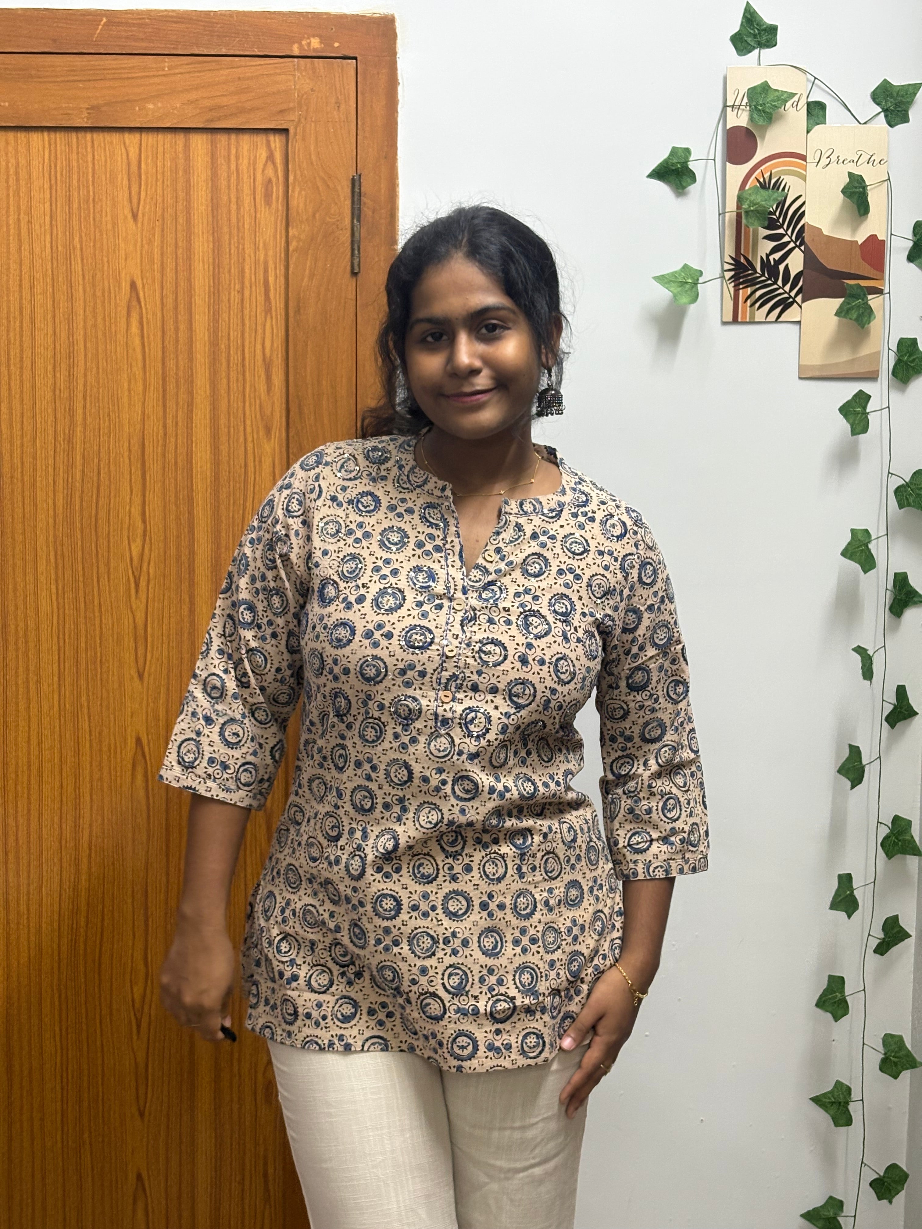 Sandal blue short top