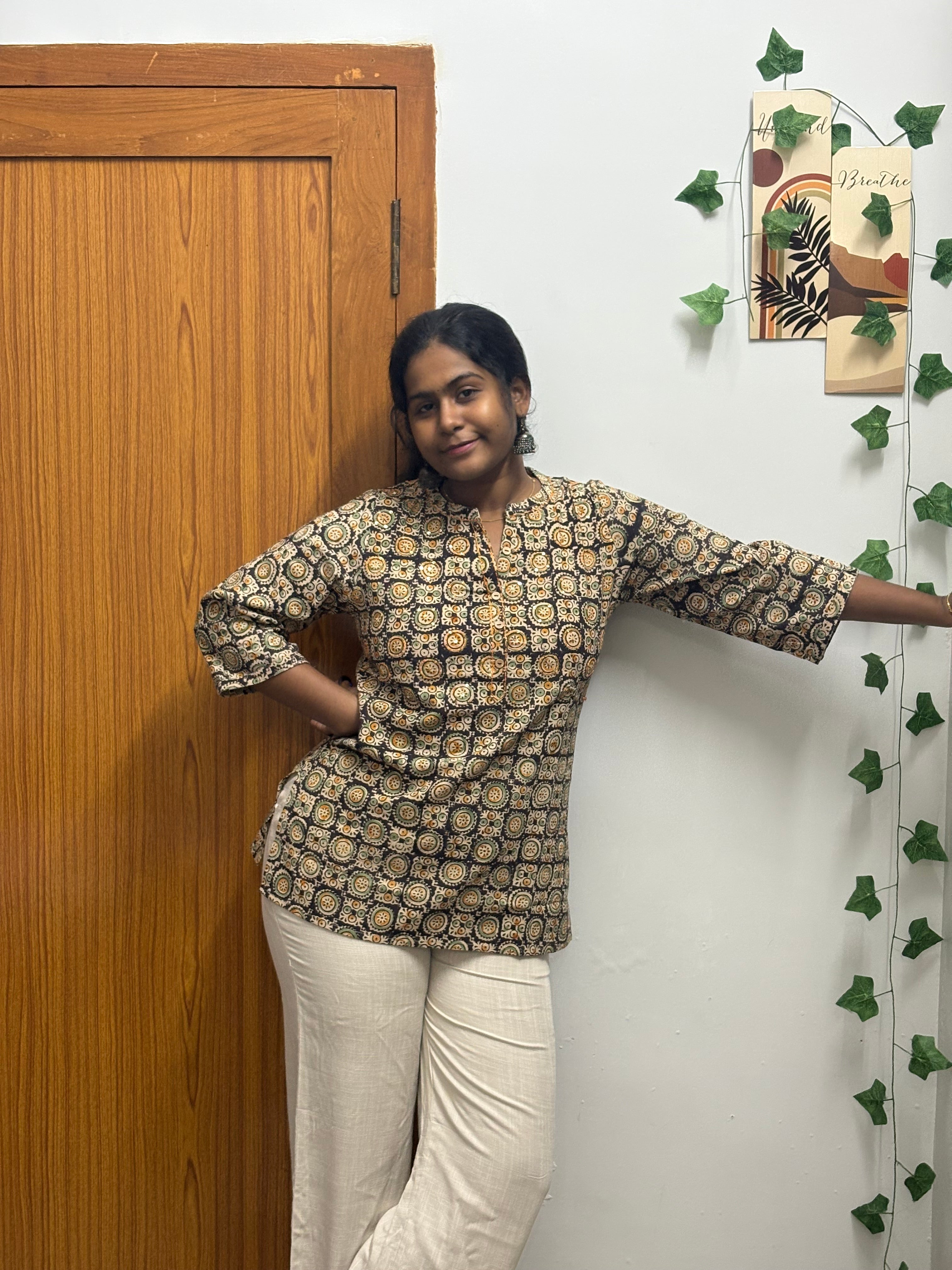 Sandal butta short top