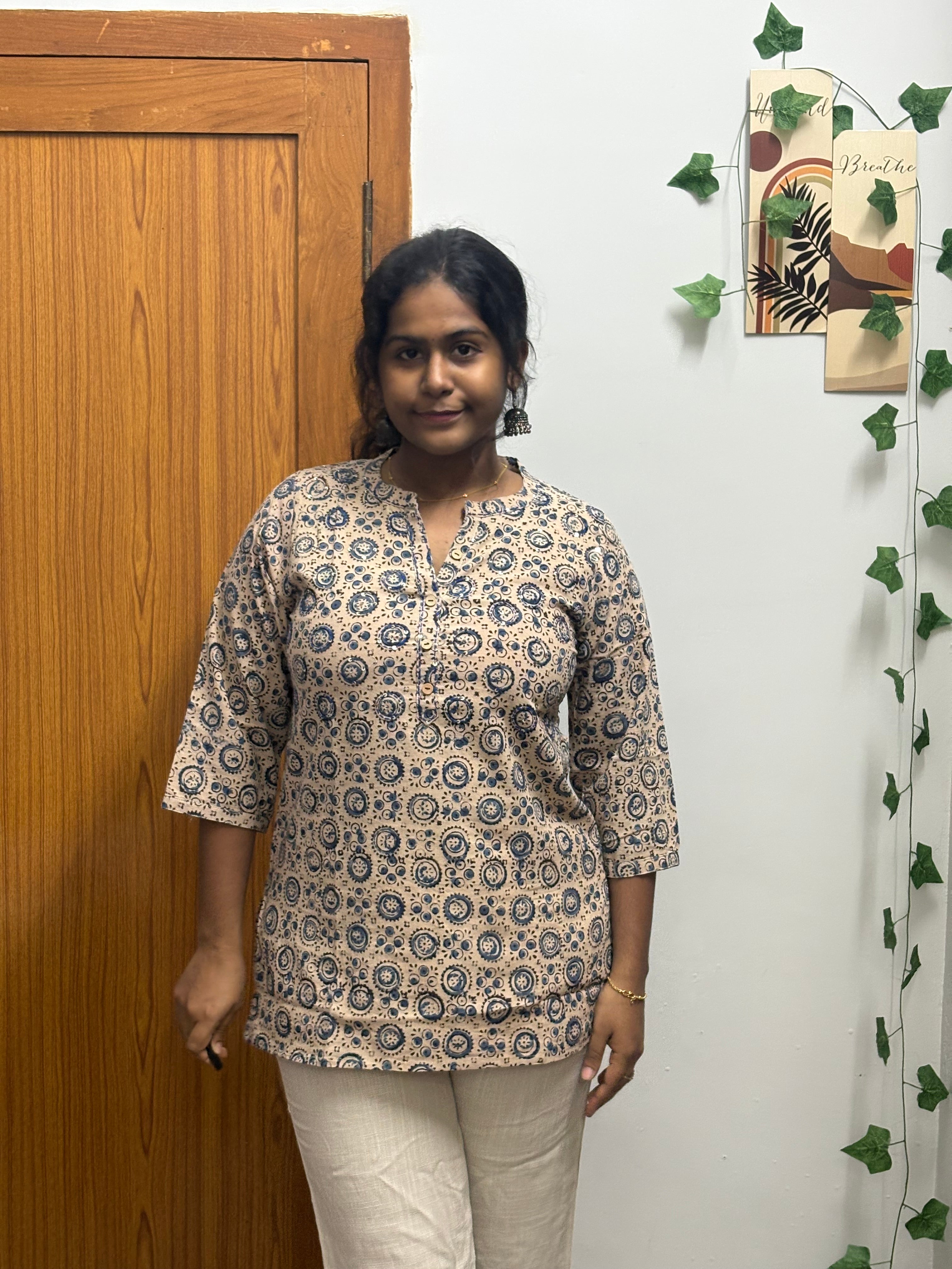 Sandal blue short top